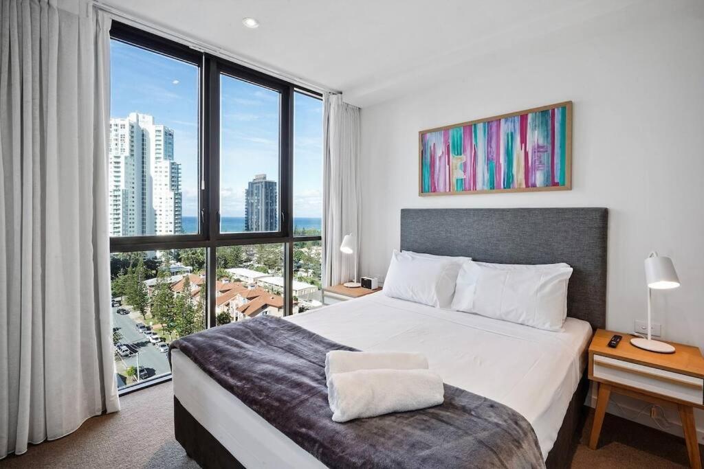 Broadbeach Apartment Level 10 With Beach Views Guldkusten Exteriör bild